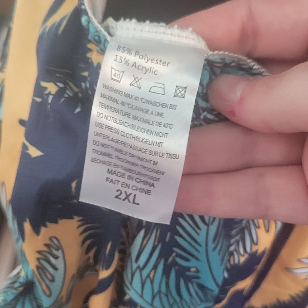 BOGO! 3 plus size dresses or swim cover ups - Picture 7 of 7